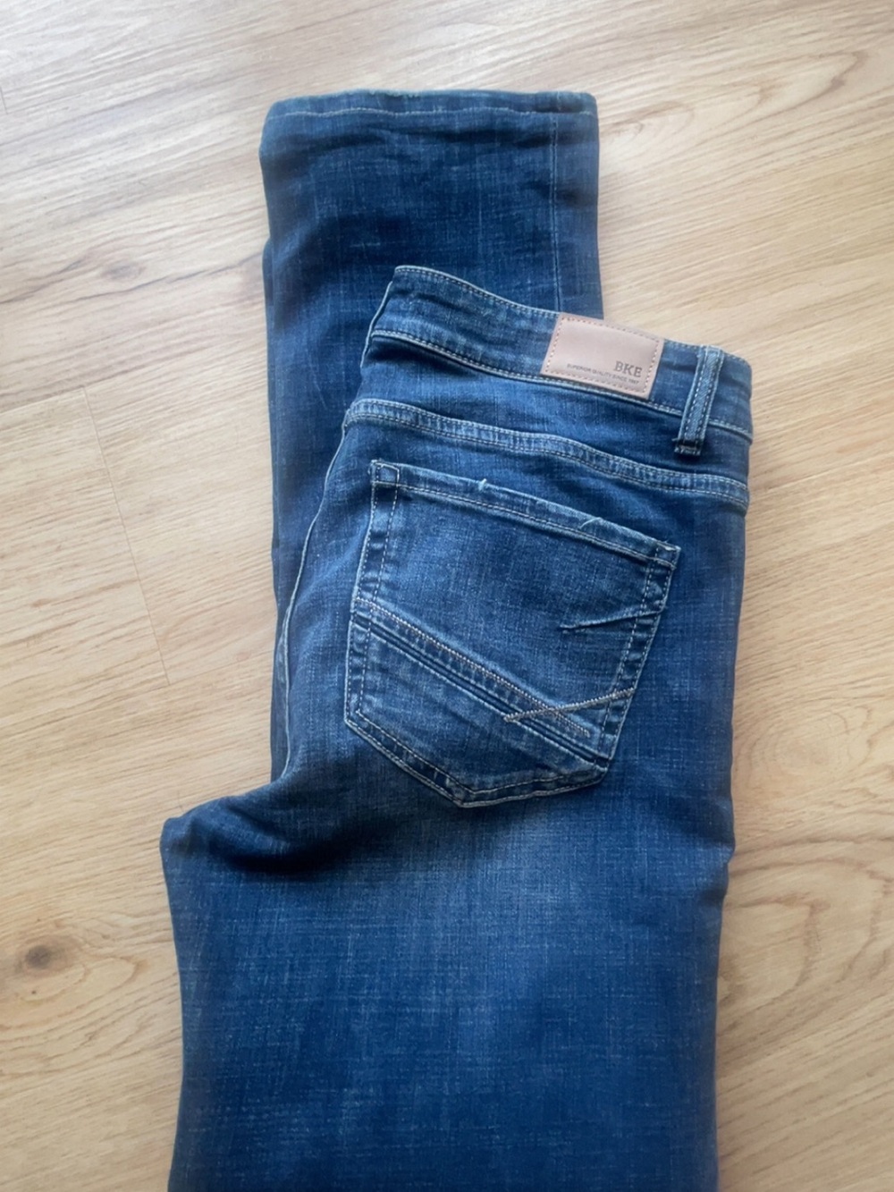BKE Women’s Slim Straight Jeans